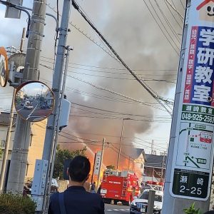 草加市瀬崎で火事